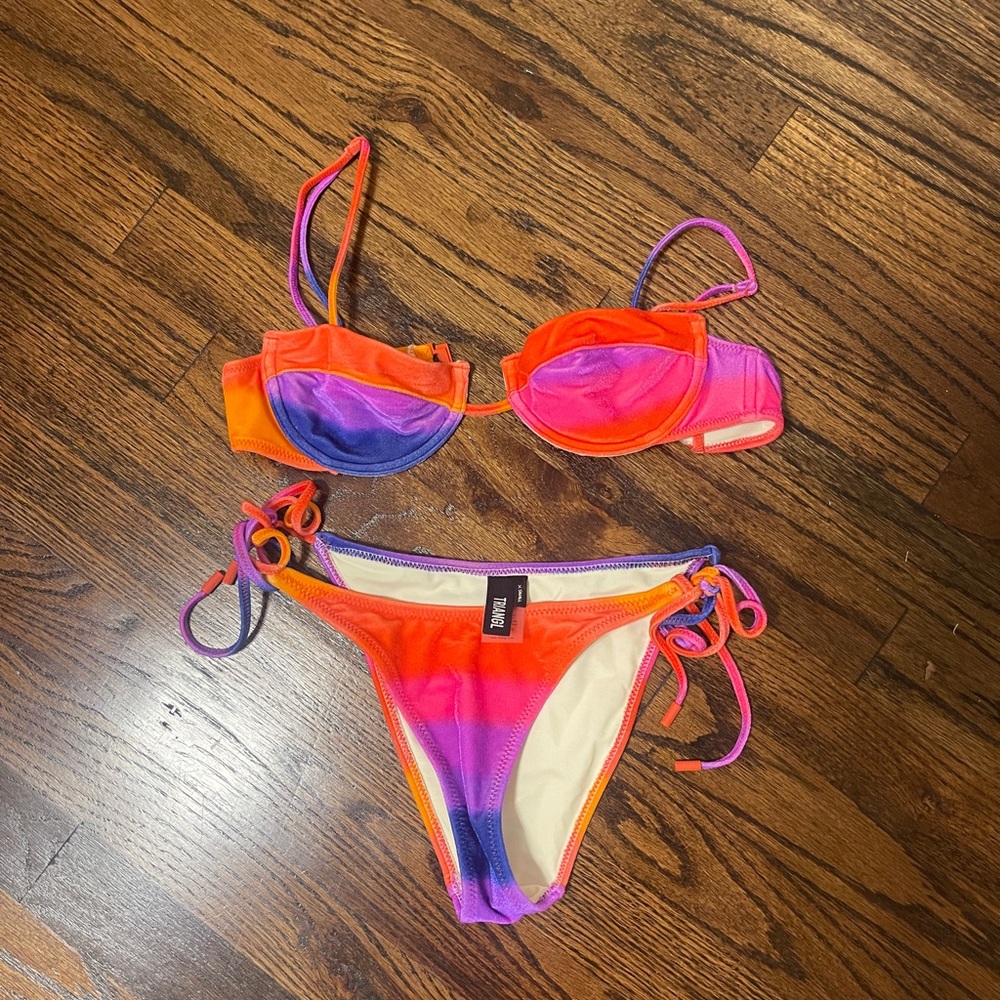 Triangl bright colors bikini